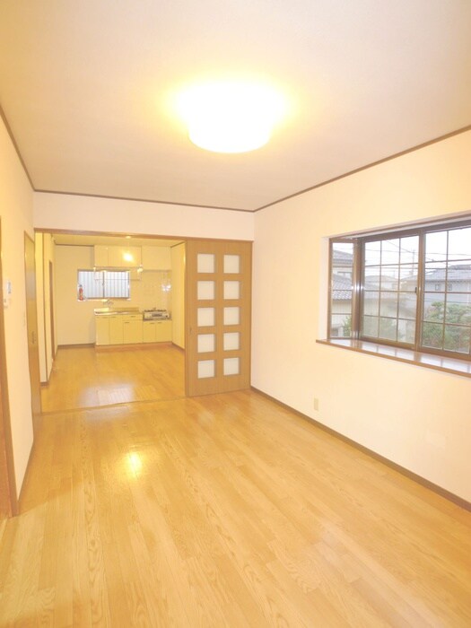 シャトルナカケイの物件内観写真