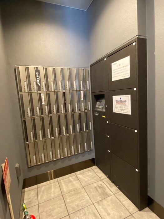 レジディア幡ヶ谷の物件外観写真