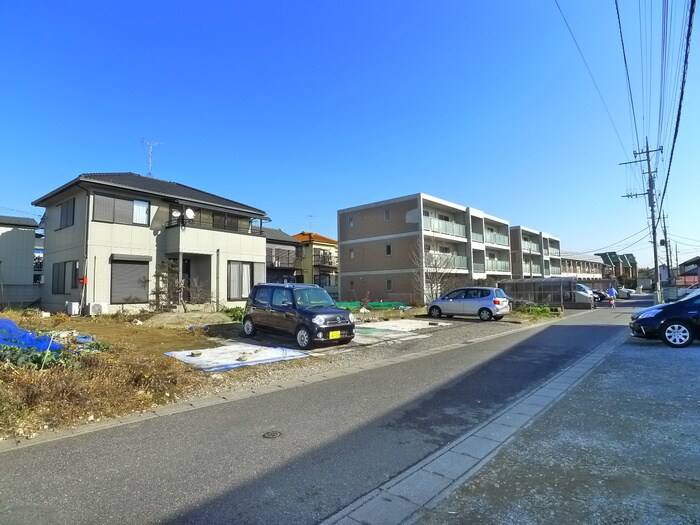 ジェネックスコートの物件外観写真