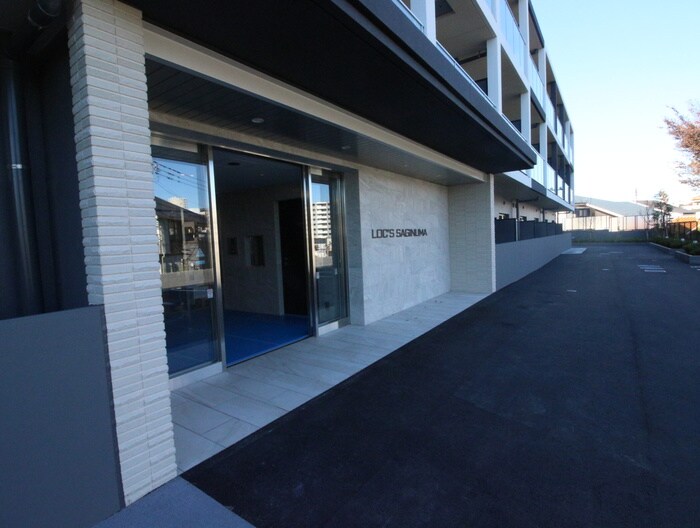 LOC´S　SAGINUMAの物件外観写真