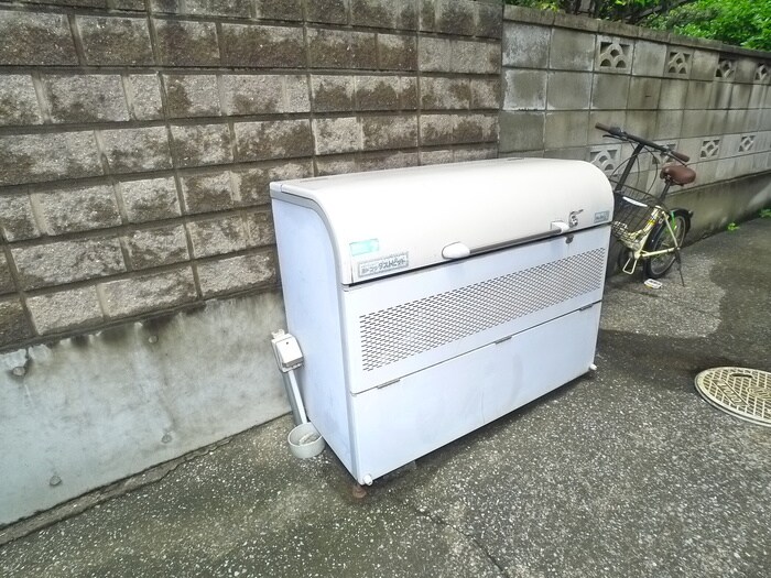 第２フラワ－パレスの物件外観写真