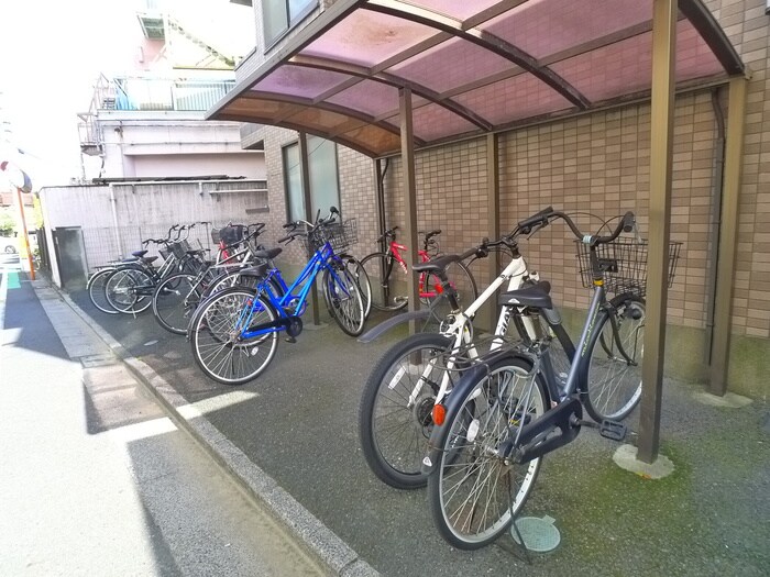 レジデンス金子の物件外観写真