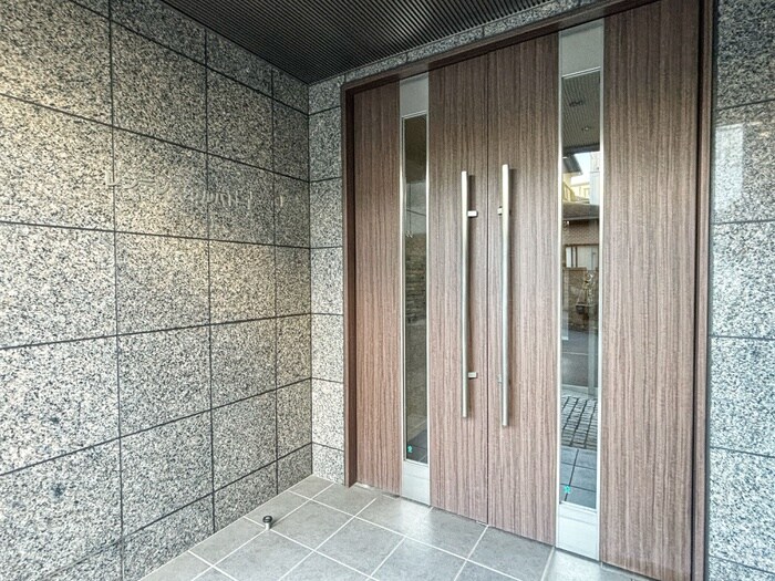 レジデンスサルバトーレの物件外観写真