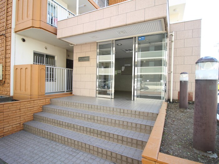 アーバン淵野辺の物件外観写真