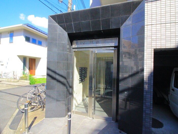 プリメーラ新高円寺の物件外観写真