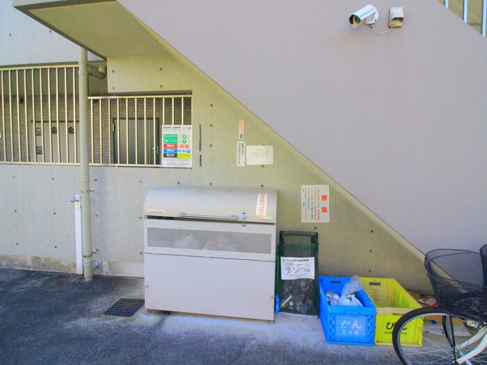 プリメーラ新高円寺の物件外観写真