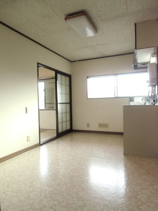 メゾンド　ソレ－ユの物件内観写真