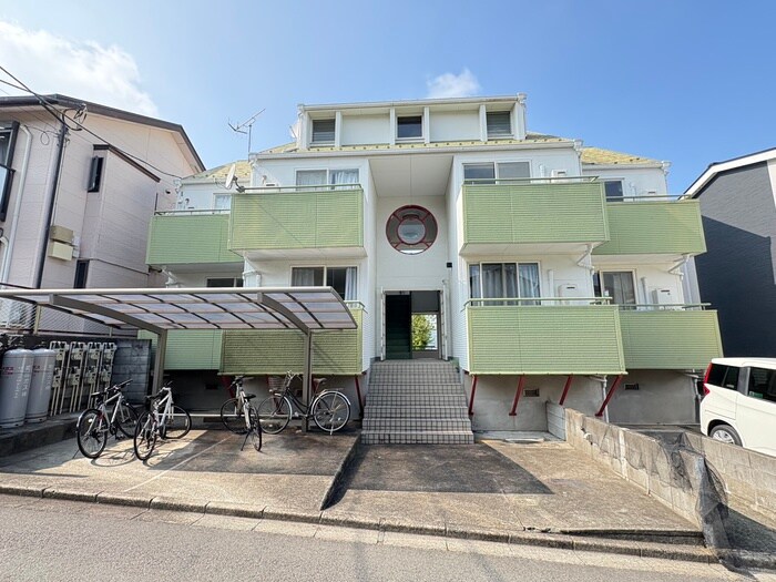 メゾン東海大の物件外観写真