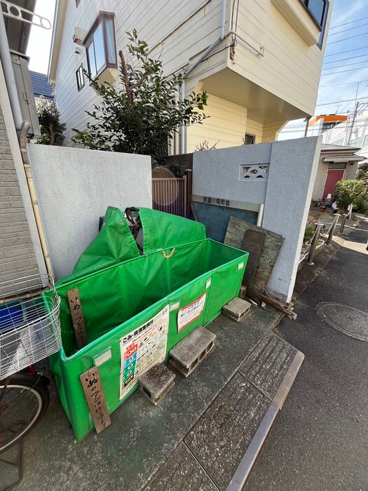 メイプルハウスの物件外観写真