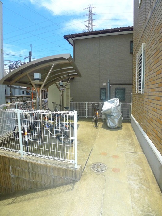 クロシェット津田沼の物件外観写真