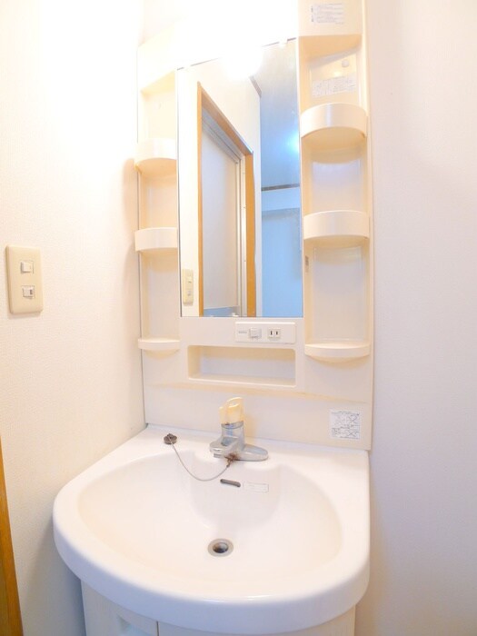 パ－クサイド明原の物件内観写真