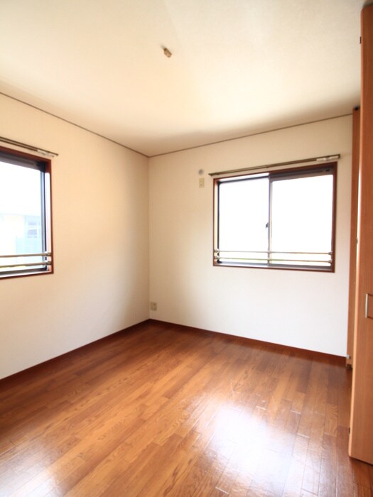 プリマベ－ラの物件内観写真