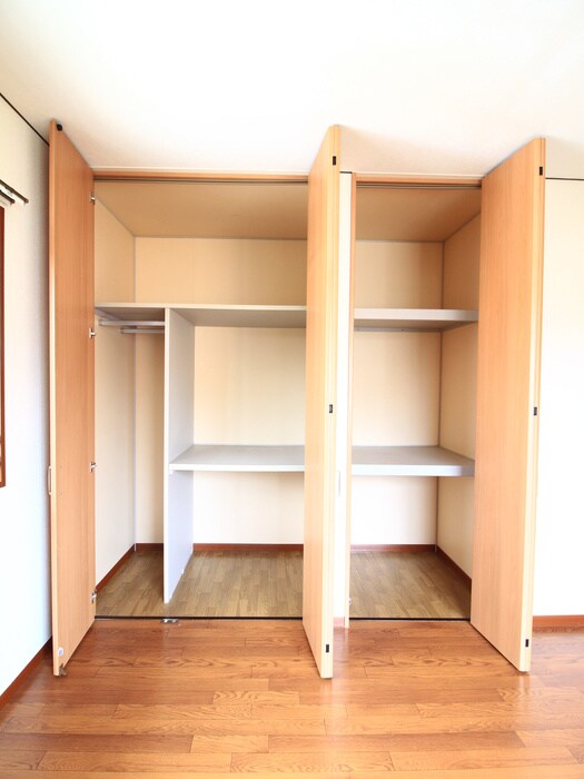 プリマベ－ラの物件内観写真