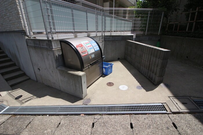 リブリ・プルミエリアの物件外観写真