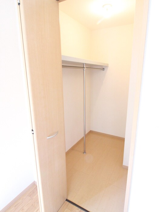 サンライズ岩本の物件内観写真