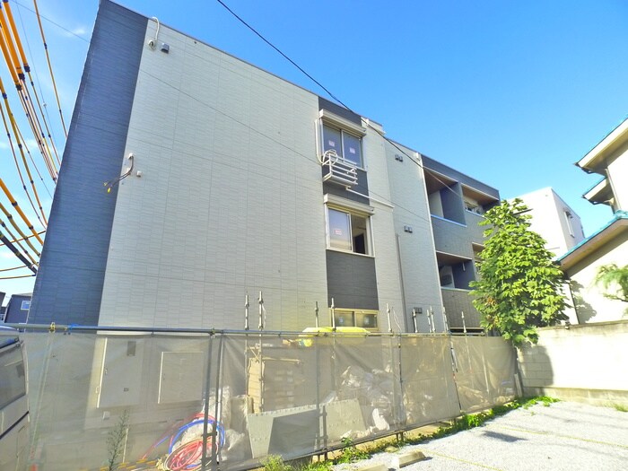 ルリアン西新井本町の物件外観写真
