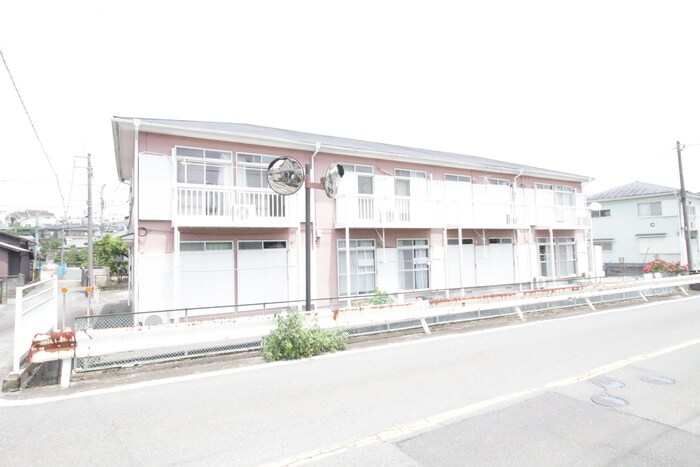 ロ－ズガ－デンＡの物件外観写真