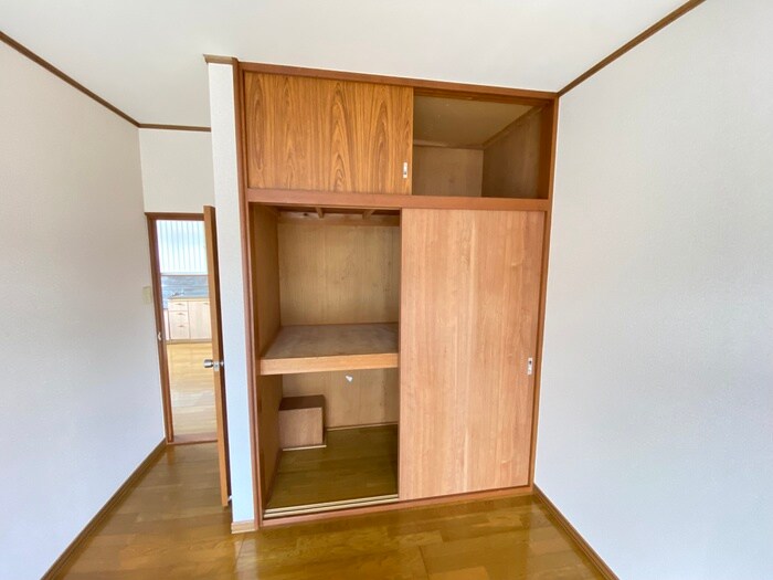 ロ－ズガ－デンＡの物件内観写真