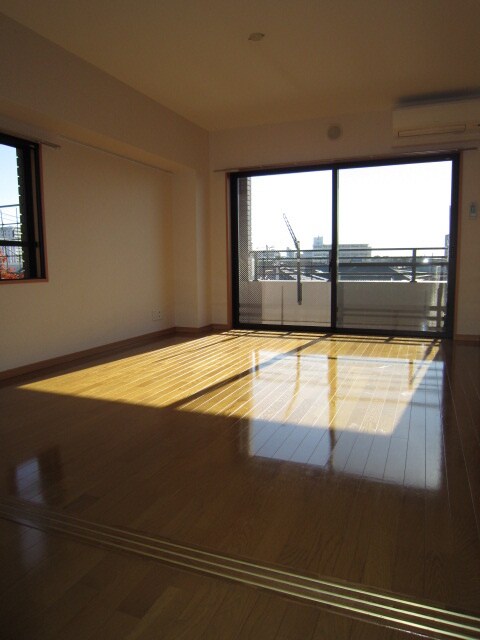 シュタイン・ブルグの物件内観写真