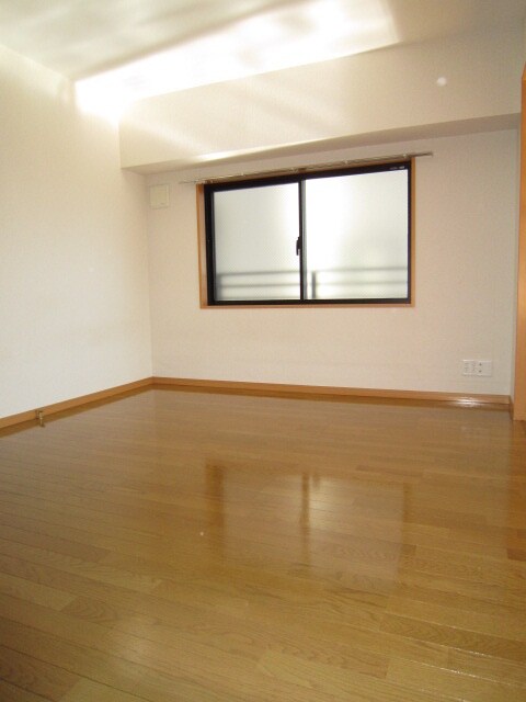 シュタイン・ブルグの物件内観写真