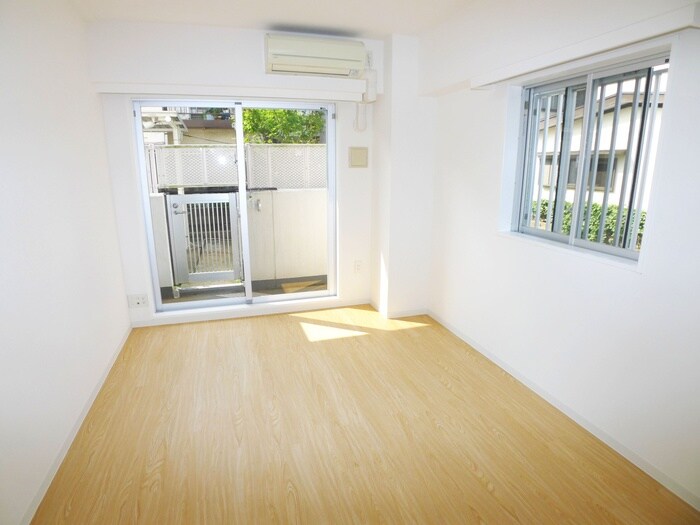 ドゥーエ浦安の物件内観写真