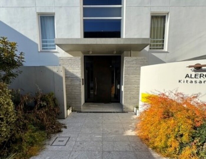 ALERO北参道の物件外観写真