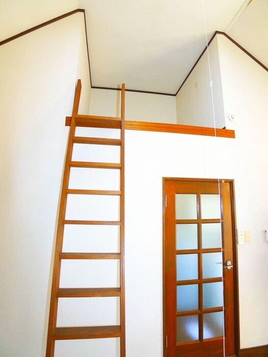 サンパーク中新井の物件内観写真