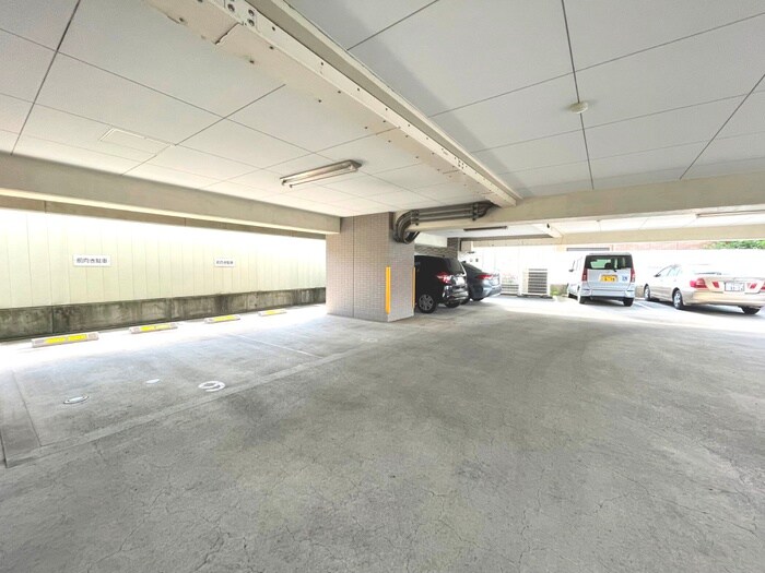 ウエストヴィレッジの物件外観写真