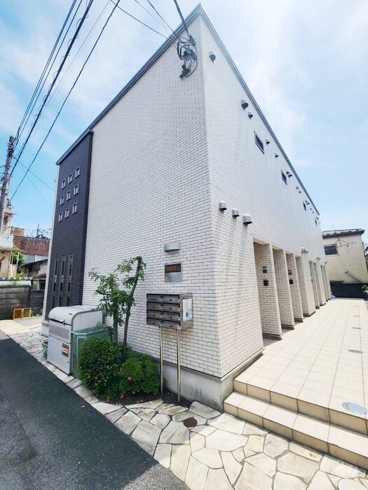 シャングリラの物件外観写真