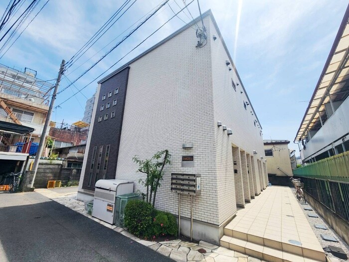 シャングリラの物件外観写真