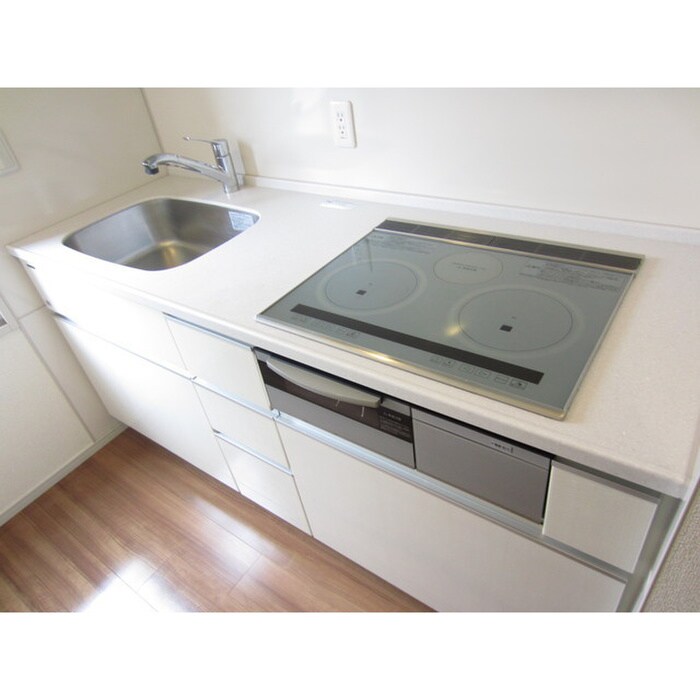 コンフォリア池袋ＤＥＵＸの物件内観写真