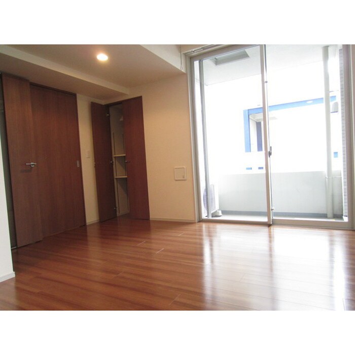 コンフォリア池袋ＤＥＵＸの物件内観写真