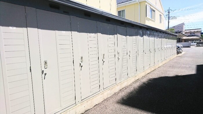 アーバンディラわらびの物件外観写真