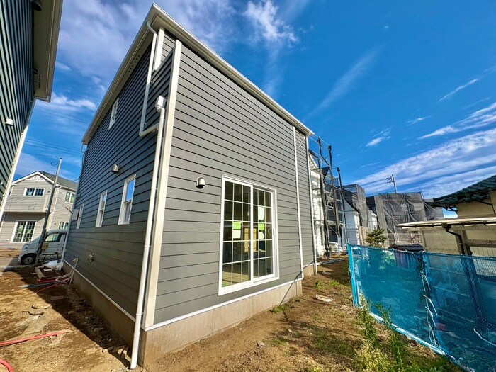 クロストン４の物件外観写真