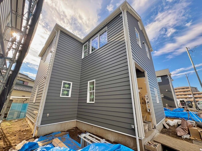 クロストン４の物件外観写真