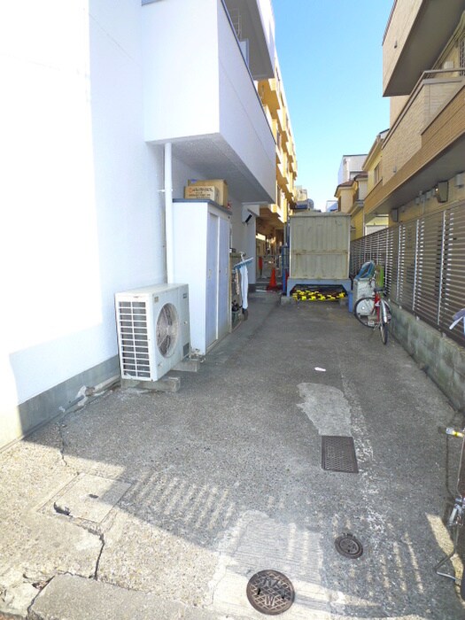 新松戸ビルの物件外観写真