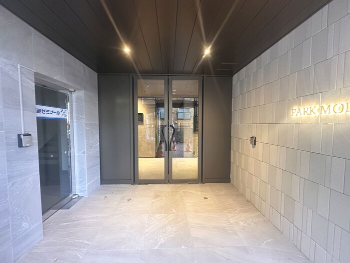 PARK MODERN つつじヶ丘の物件外観写真