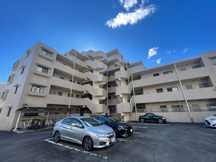 イーストパレス二俣川の物件外観写真