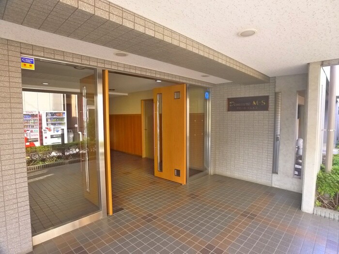 ドミ－ルエムエスの物件外観写真