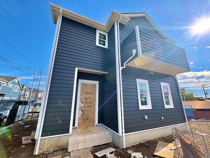 クロストン６の物件外観写真