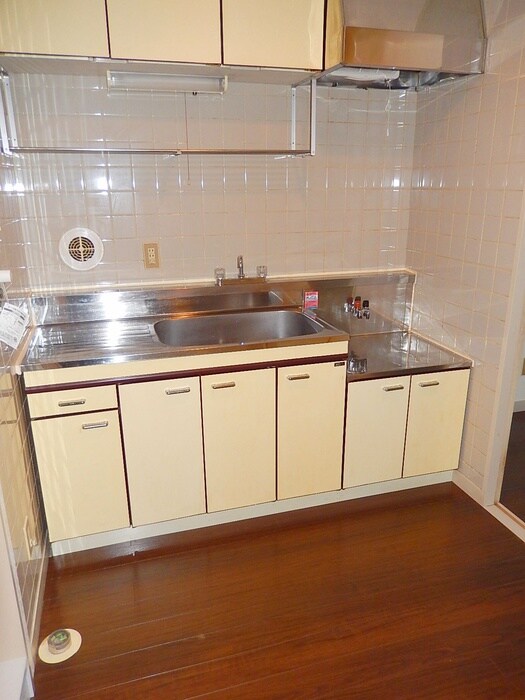 エステエビルの物件内観写真