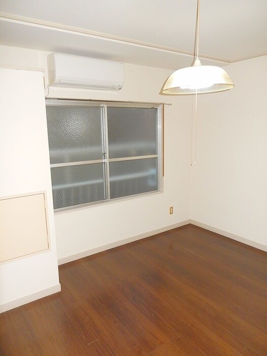 エステエビルの物件内観写真