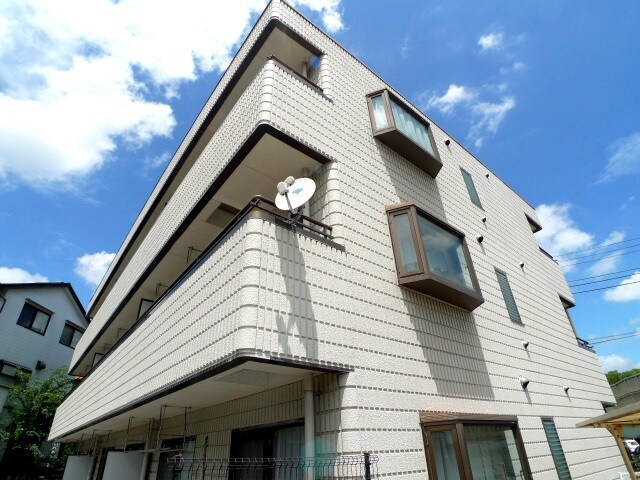 メゾン弥生の物件外観写真