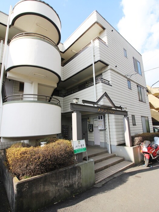 メゾン弥生の物件外観写真