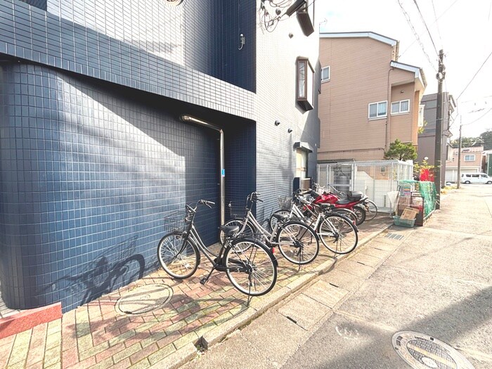 シャルム登戸（106）の物件外観写真