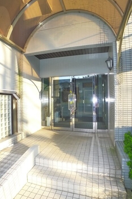 ルネス常盤平の物件外観写真