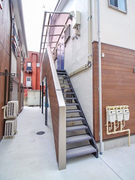 リジェ－ネＡ棟の物件外観写真