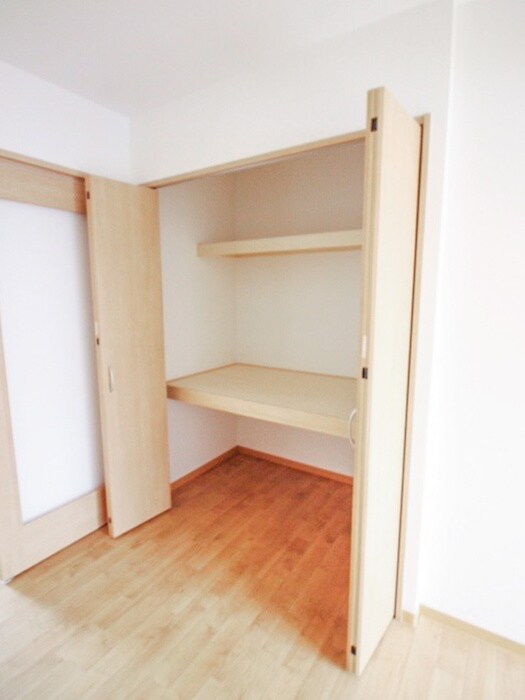 リジェ－ネＡ棟の物件内観写真