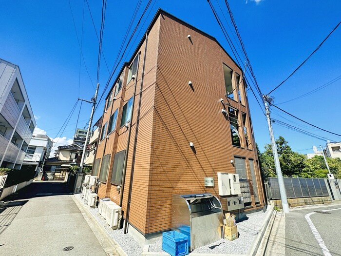 コンソラータ亀有の物件外観写真