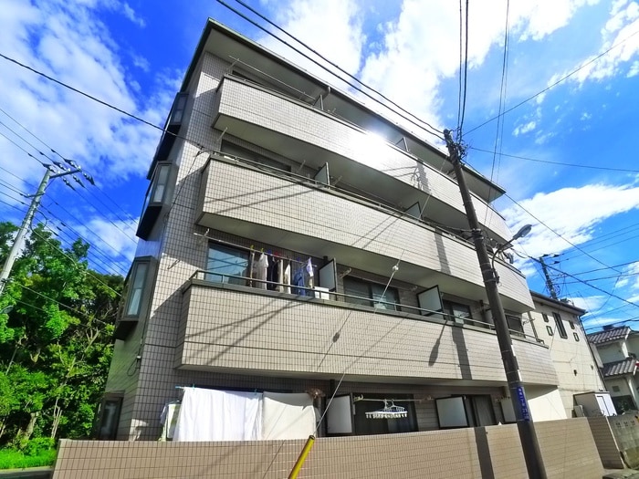 ランディ・新浦安の物件外観写真